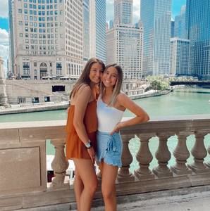 Meet your Posher, Brooke